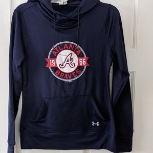 Women's fitted hoodie